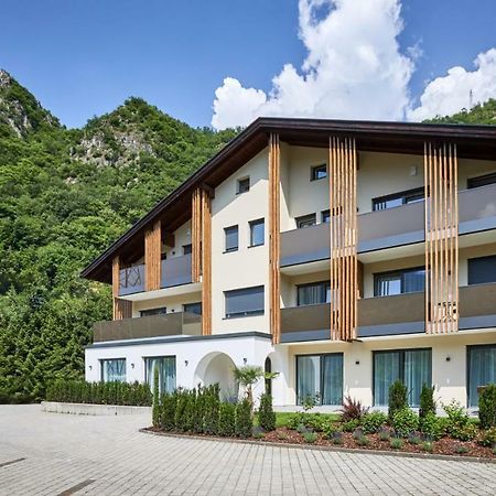 Residence Laitacherhof: Modern Alpine Retreat with Pool and Sauna Chiusa Exterior photo